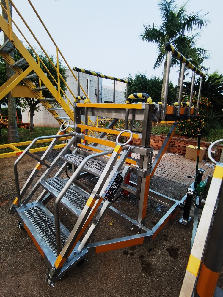 窄体机液压升降梯