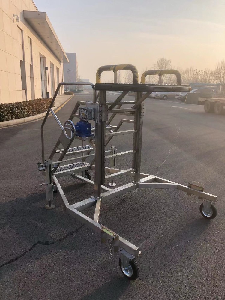 A330反推包皮工作梯