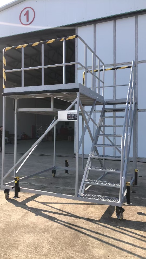 S=92-尾梁工作梯