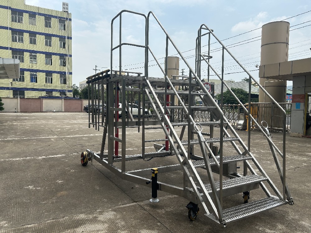 航线维护可升降工作梯